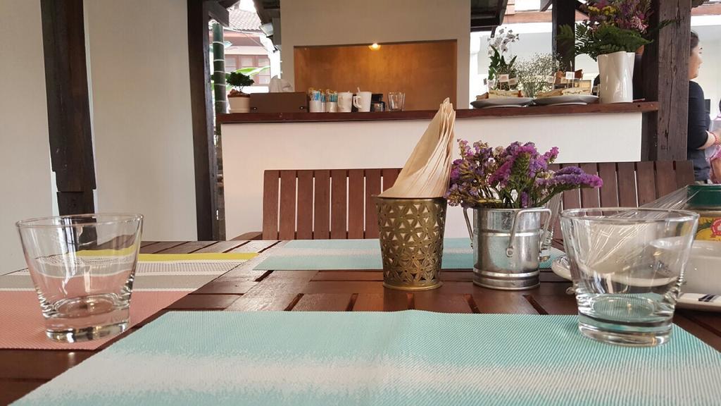 The Home Chiangmai Luxury Guesthouse Чиангмай Экстерьер фото